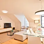 Penthouse With River View - Baixa Alfama Apartamento *