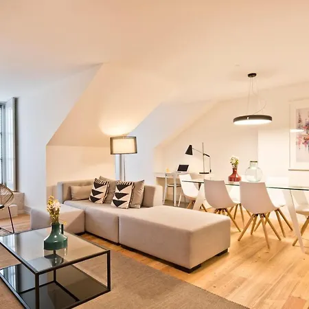 Penthouse With River View - Baixa Alfama