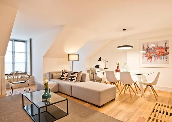 Penthouse With River View - Baixa Alfama