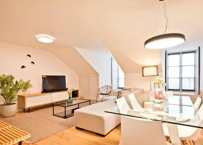 Penthouse With River View - Baixa Alfama شقة *