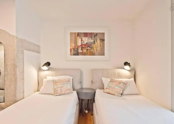 Penthouse With River View - Baixa Alfama *